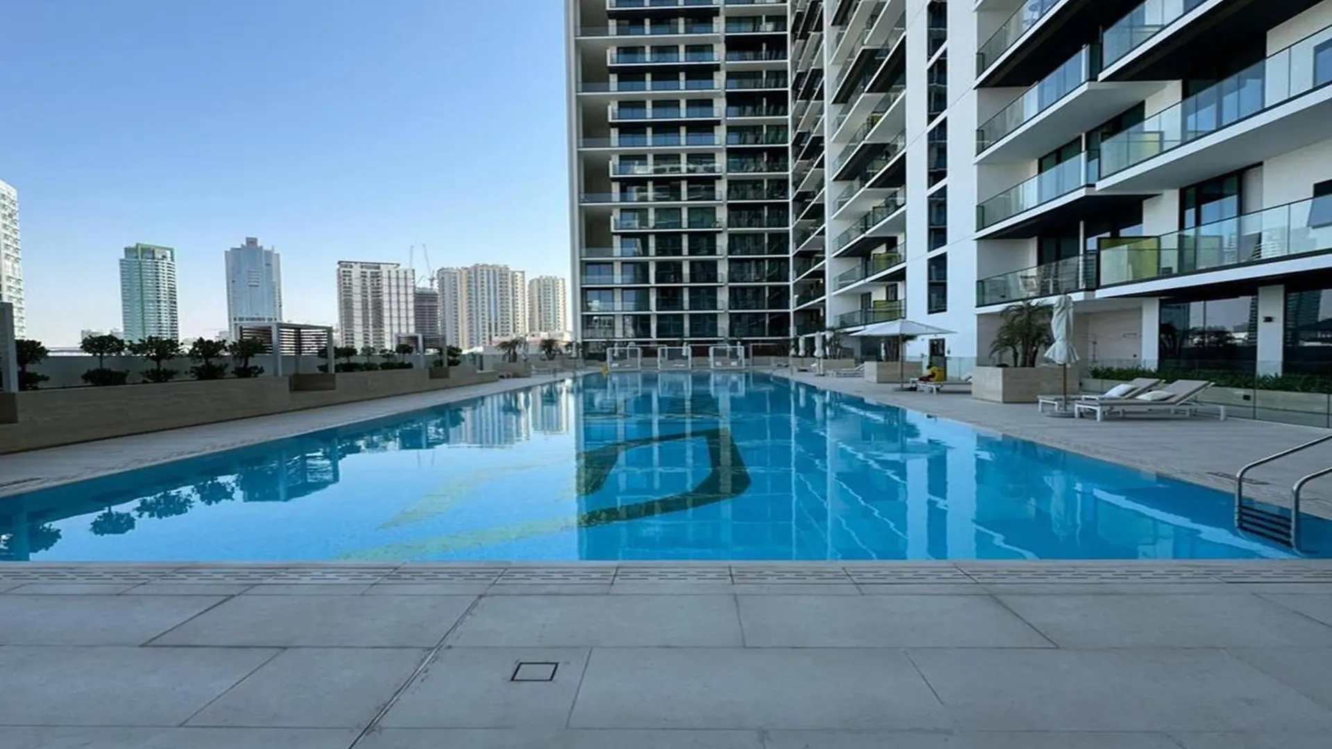 Luxurious Belvilla 1Br Jvc With Pool, Gym & Bbq Access Dubai