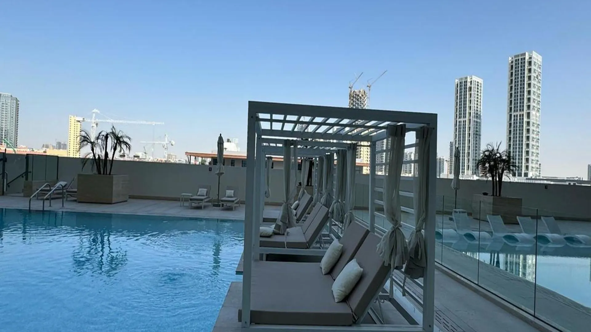 Luxurious Belvilla 1Br Jvc With Pool, Gym & Bbq Access Dubai