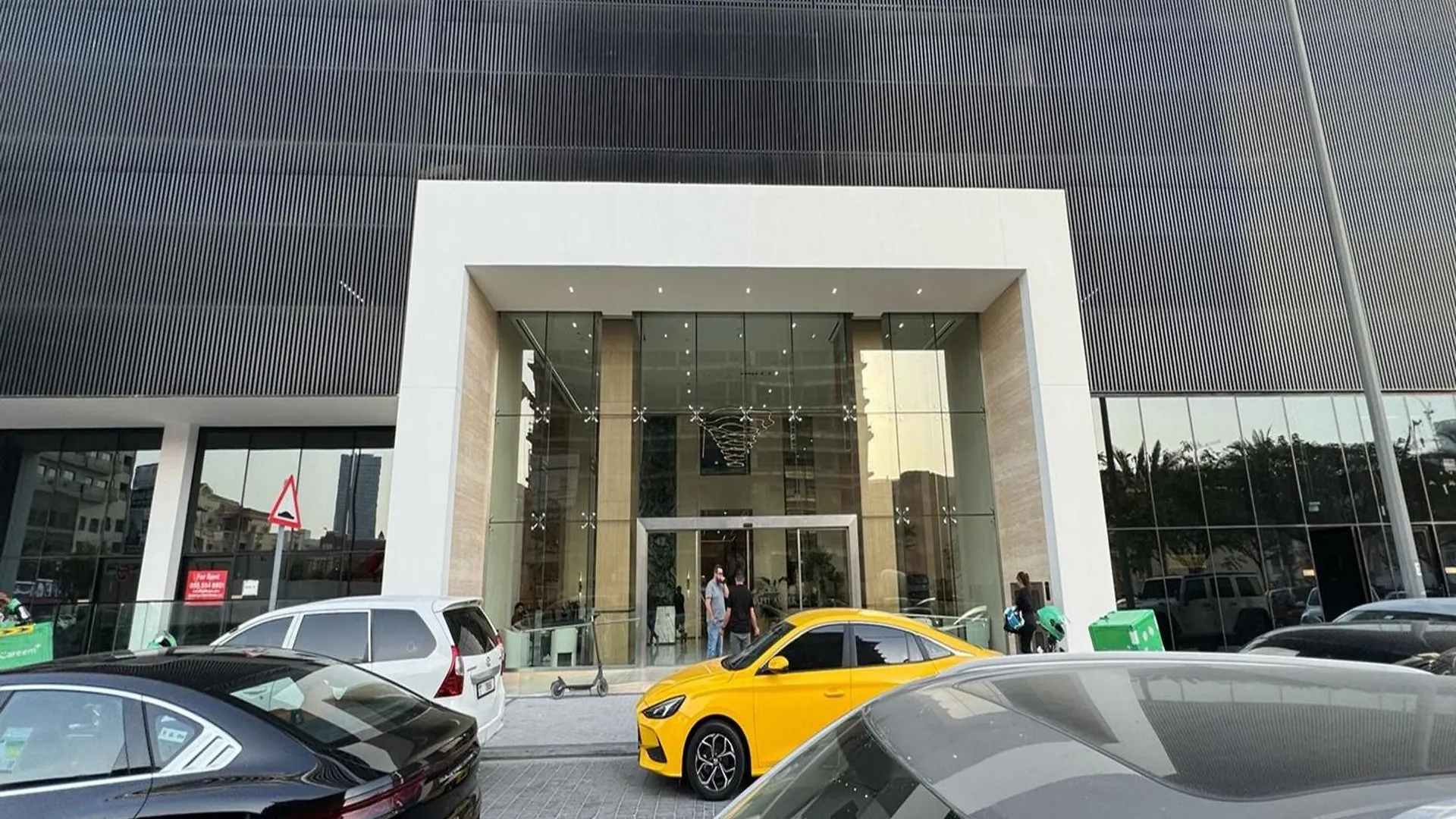 Luxurious Belvilla 1Br Jvc With Pool, Gym & Bbq Access Dubai Apartment