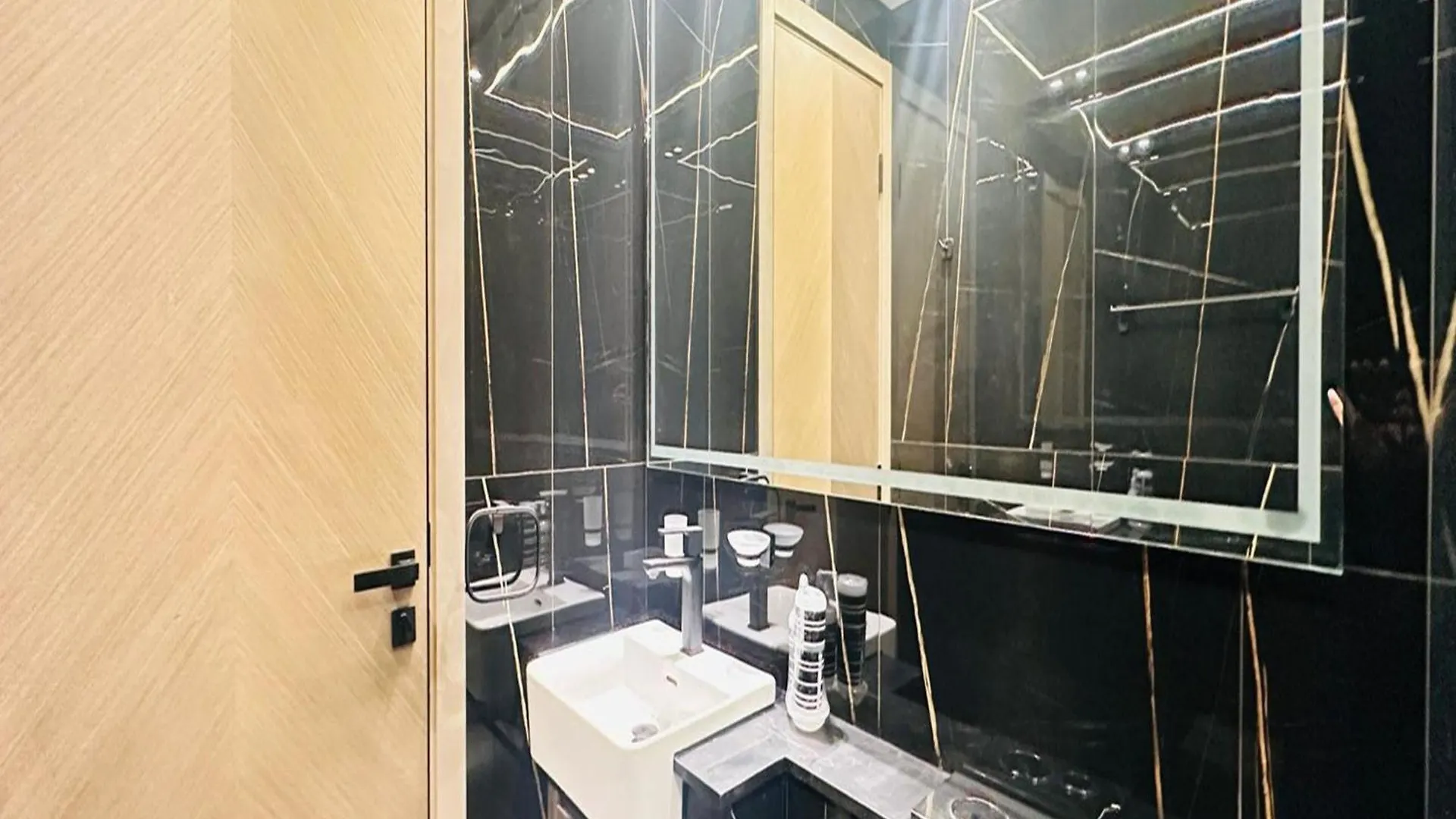 Luxurious Belvilla 1Br Jvc With Pool, Gym & Bbq Access Dubai